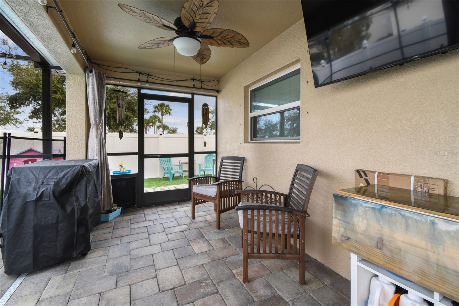 Image 73 of 93 For 10403 Laguna Plains Drive