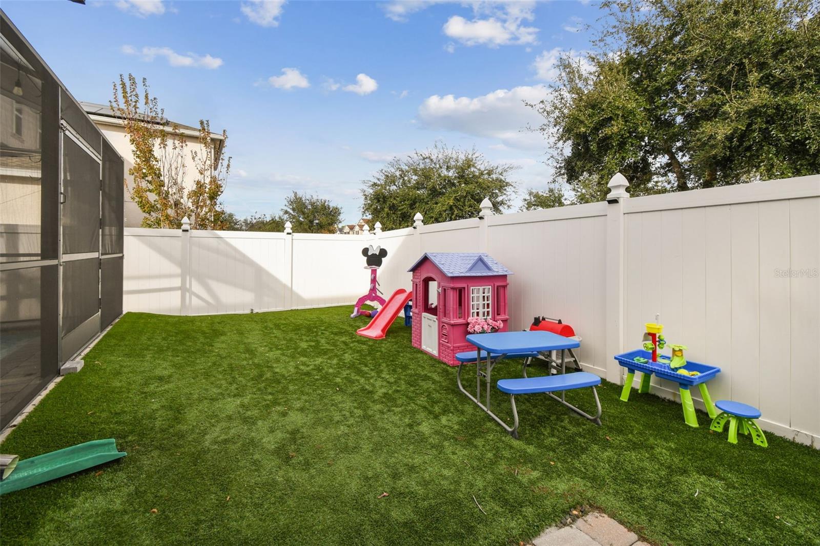 Image 74 of 93 For 10403 Laguna Plains Drive