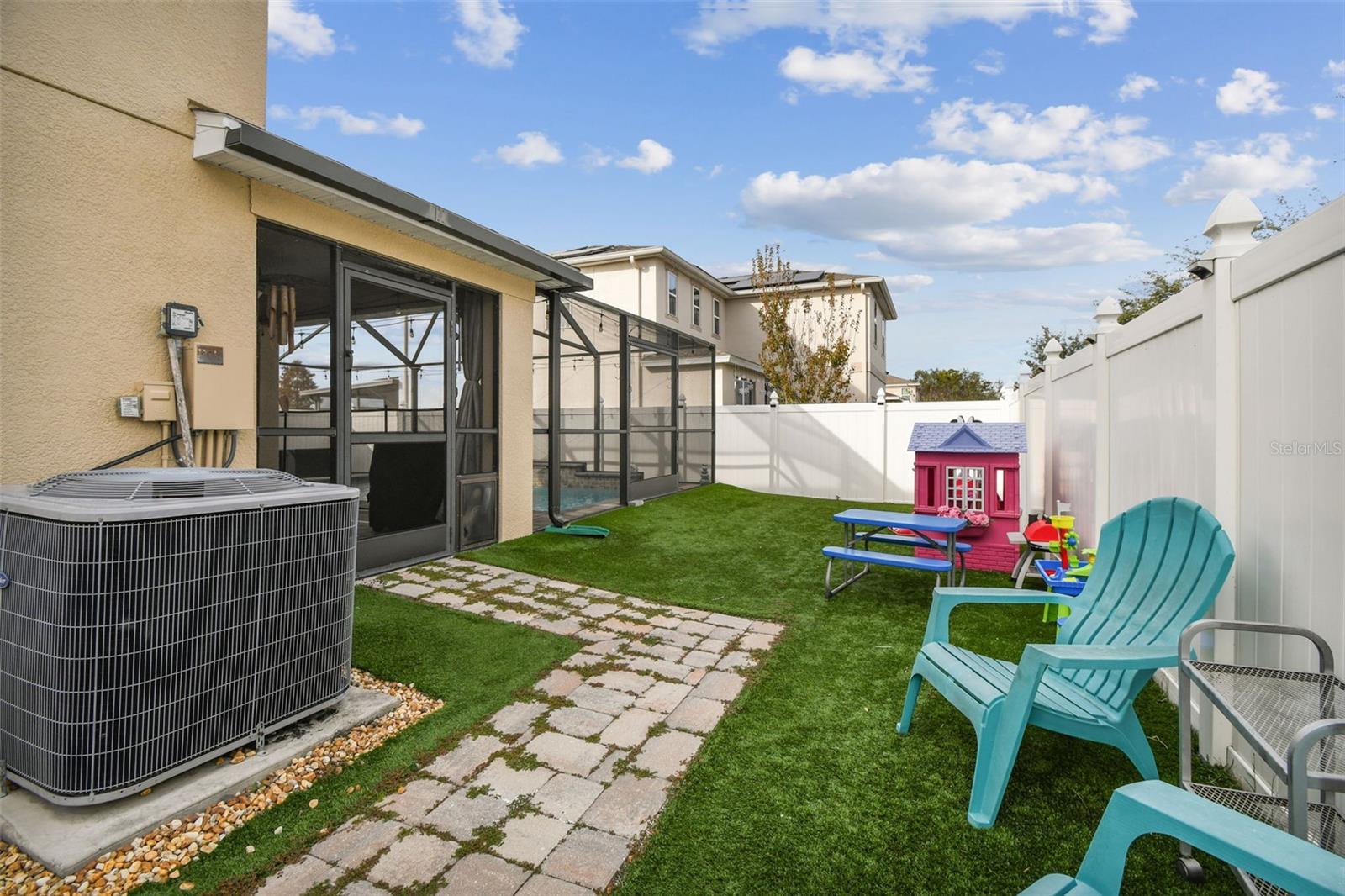 Image 78 of 93 For 10403 Laguna Plains Drive