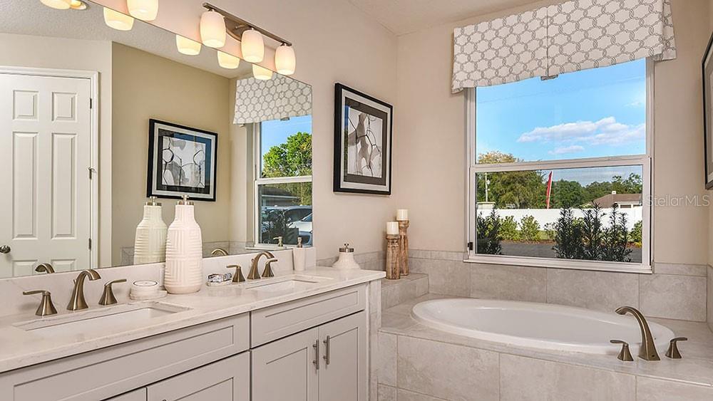 Image 7 of 19 For 14255 Sawmill Street