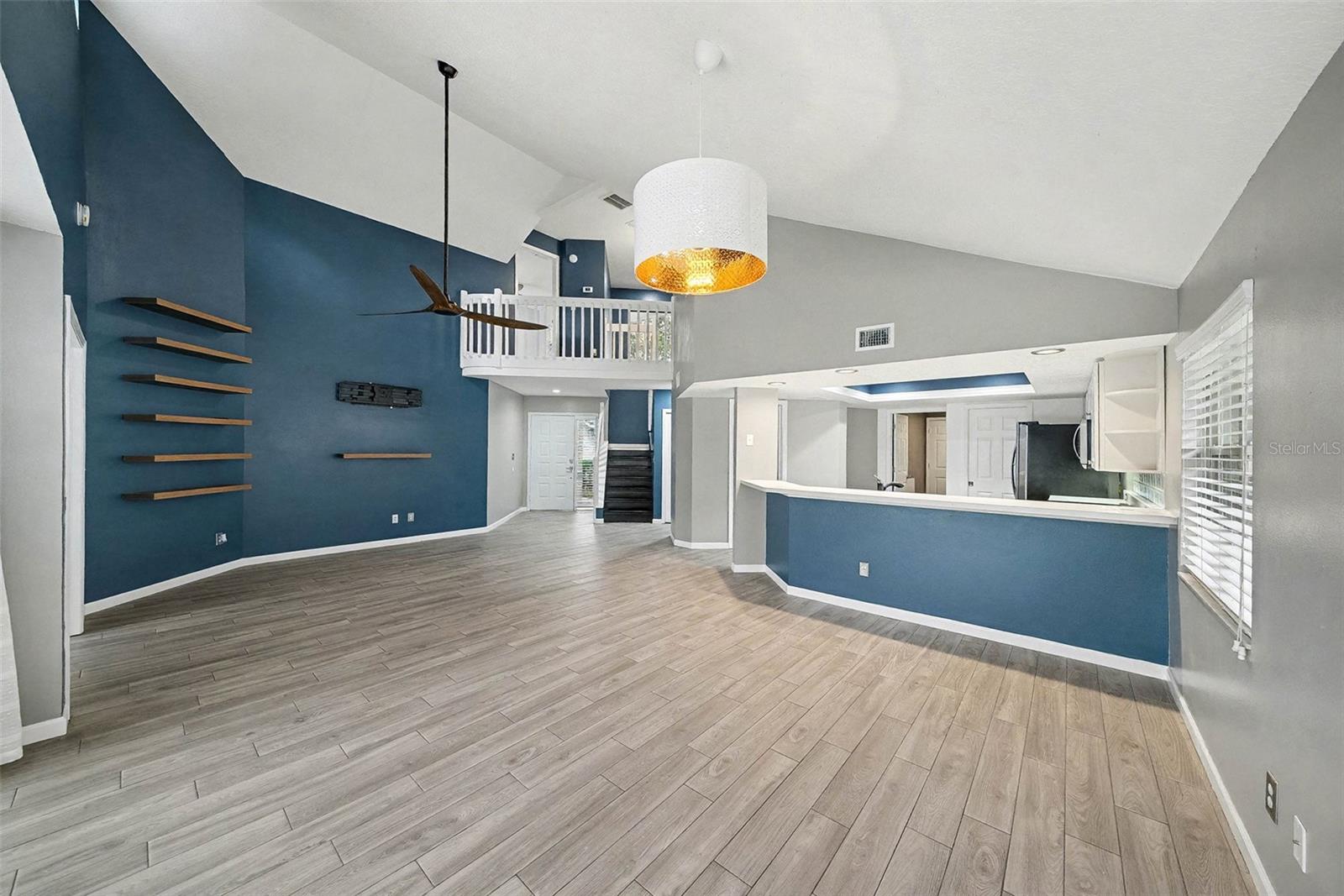 Listing photo id 9 for 15811 Sanctuary Drive