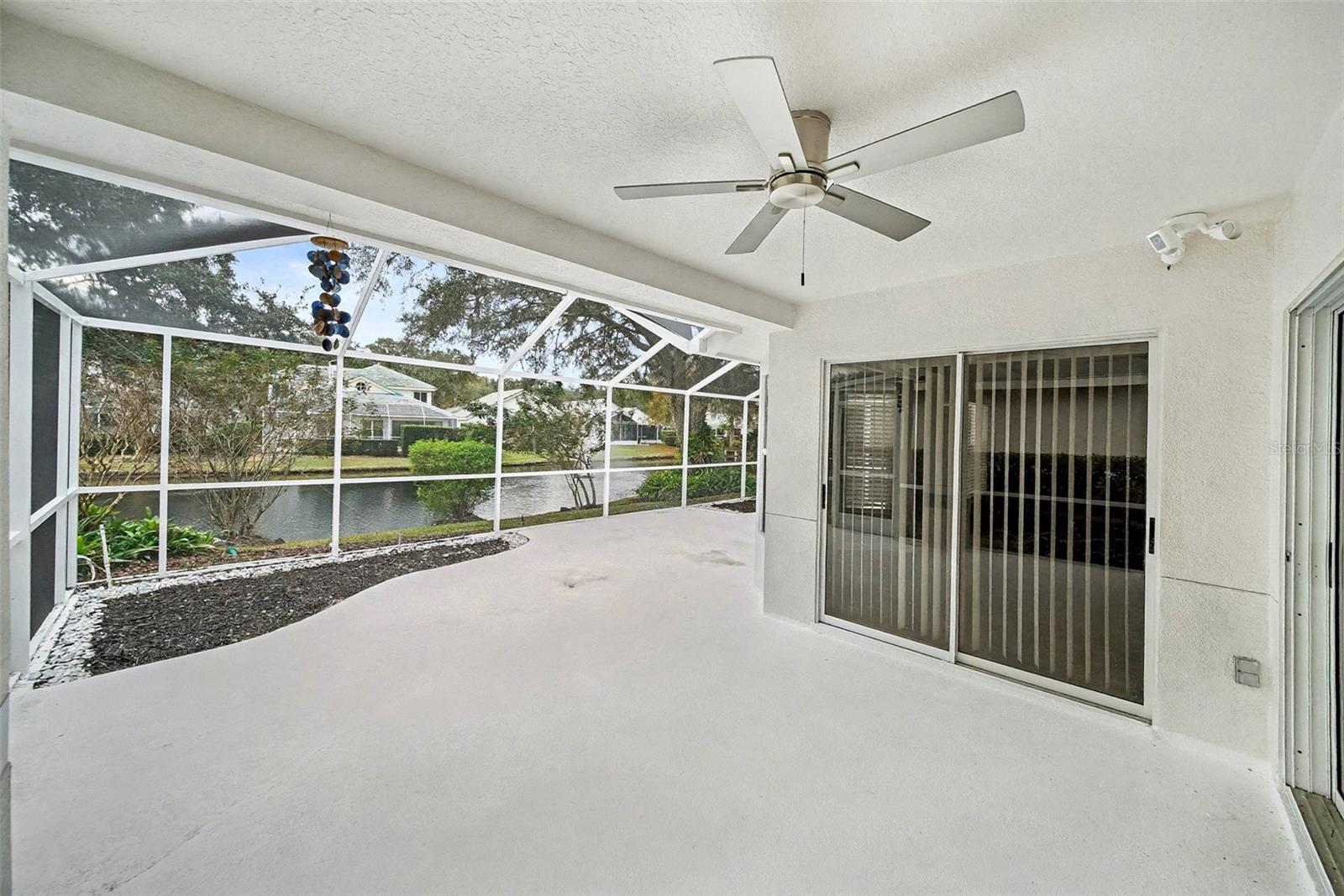 Listing photo id 35 for 15811 Sanctuary Drive