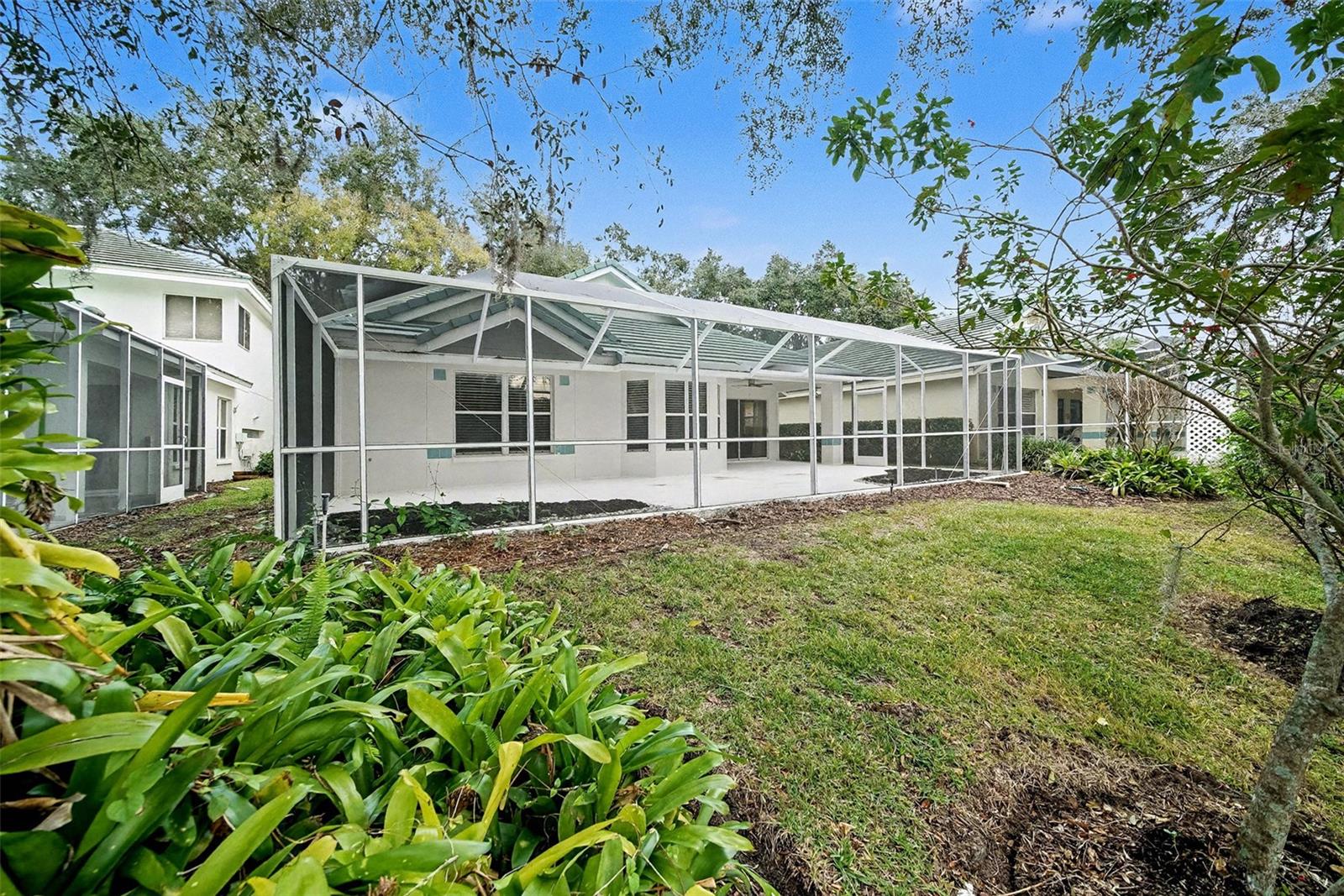 Listing photo id 40 for 15811 Sanctuary Drive