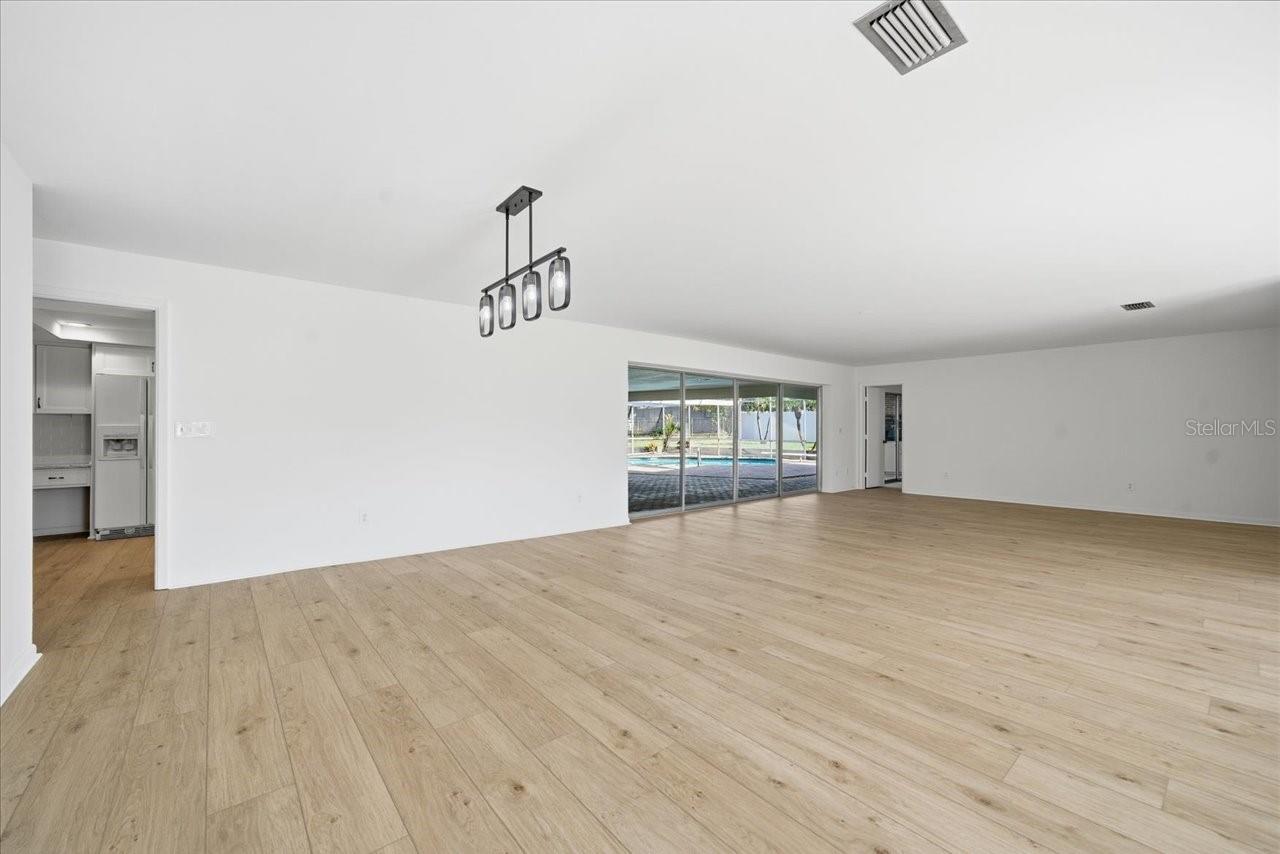 Listing photo id 10 for 2 Dorado Place