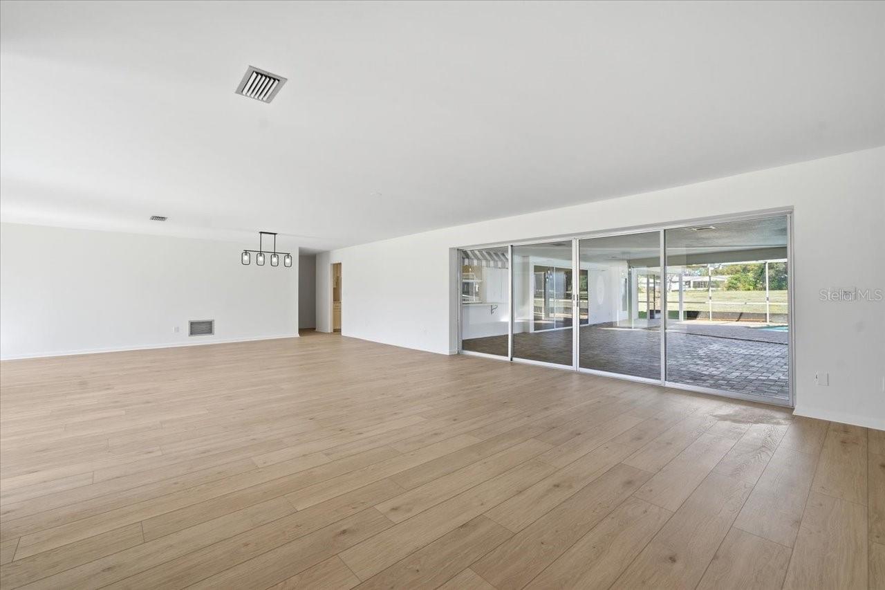 Listing photo id 12 for 2 Dorado Place