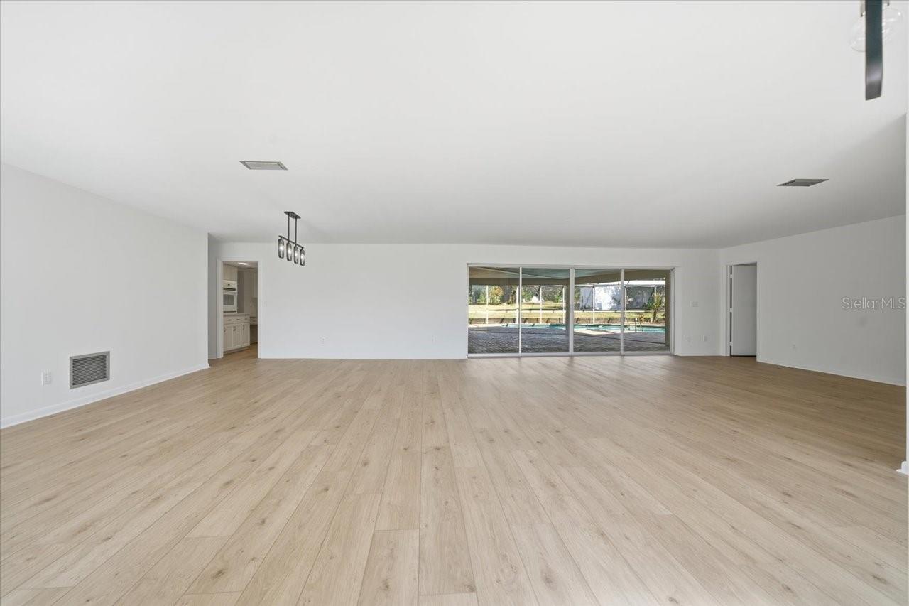 Listing photo id 2 for 2 Dorado Place