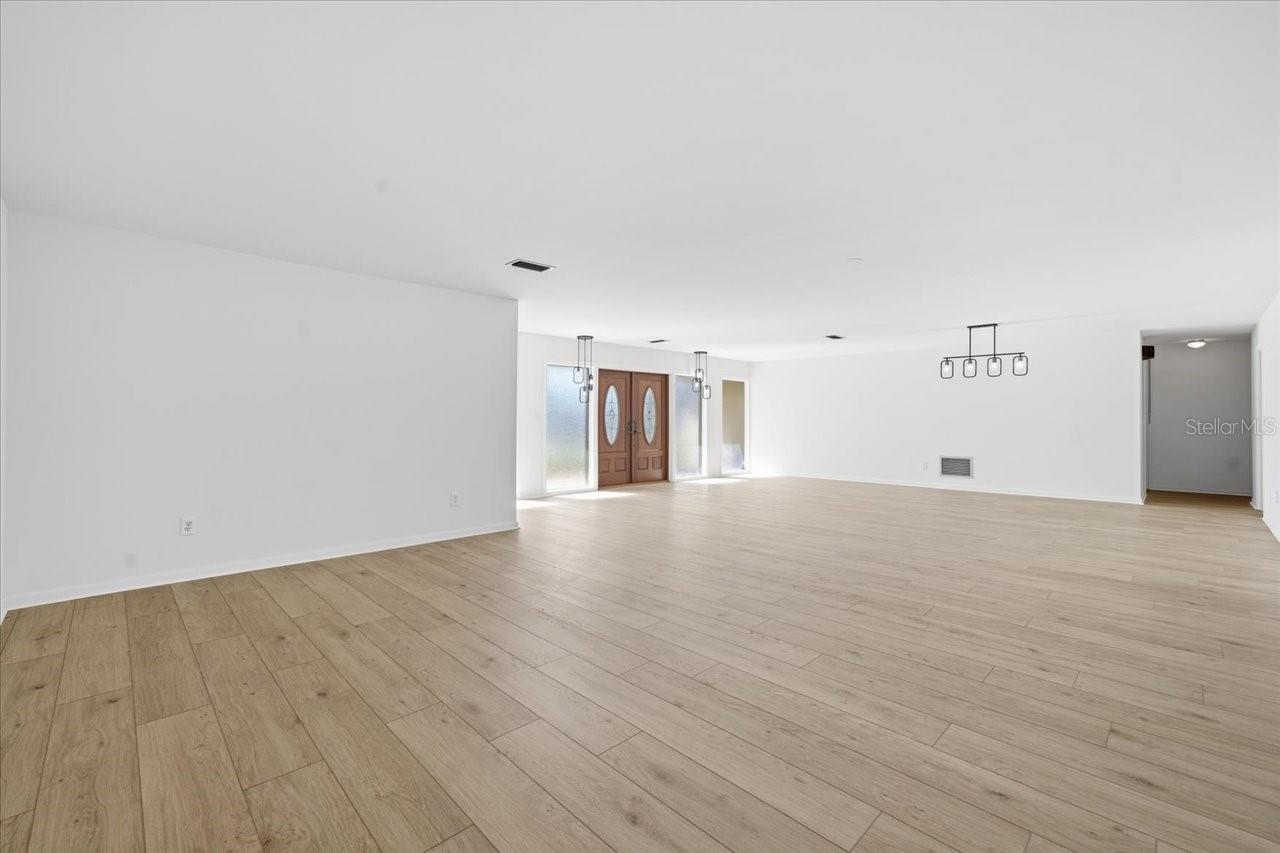 Listing photo id 6 for 2 Dorado Place