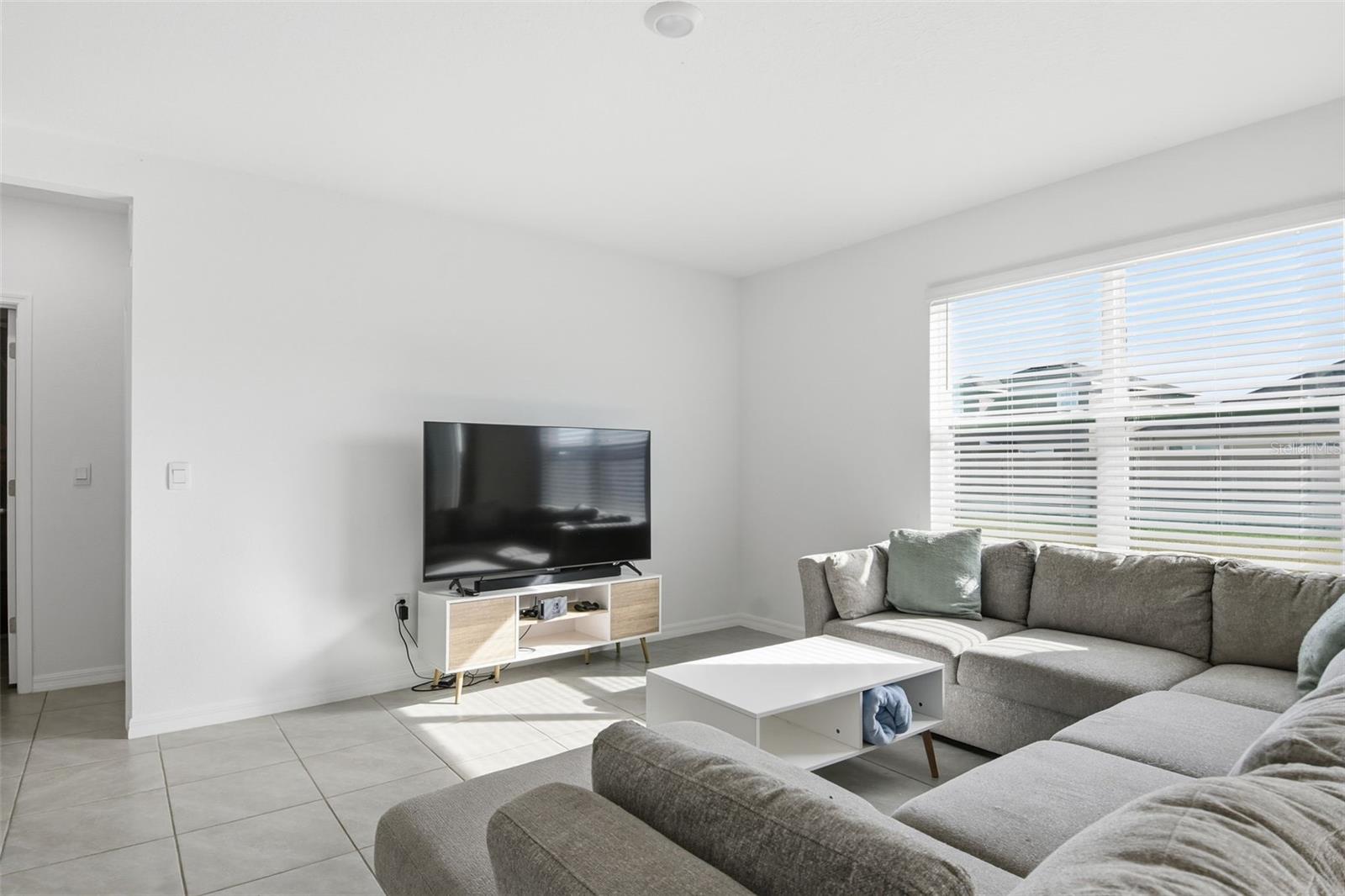 Image 17 of 26 For 3844 Sunny Spring Street