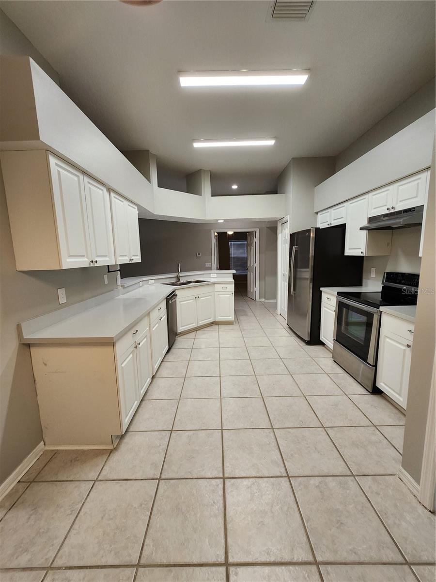 Image 8 of 28 For 22707 Roderick Drive