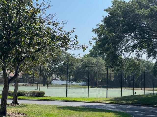 Image 22 of 23 For 10122 Winsford Oak Boulevard 411