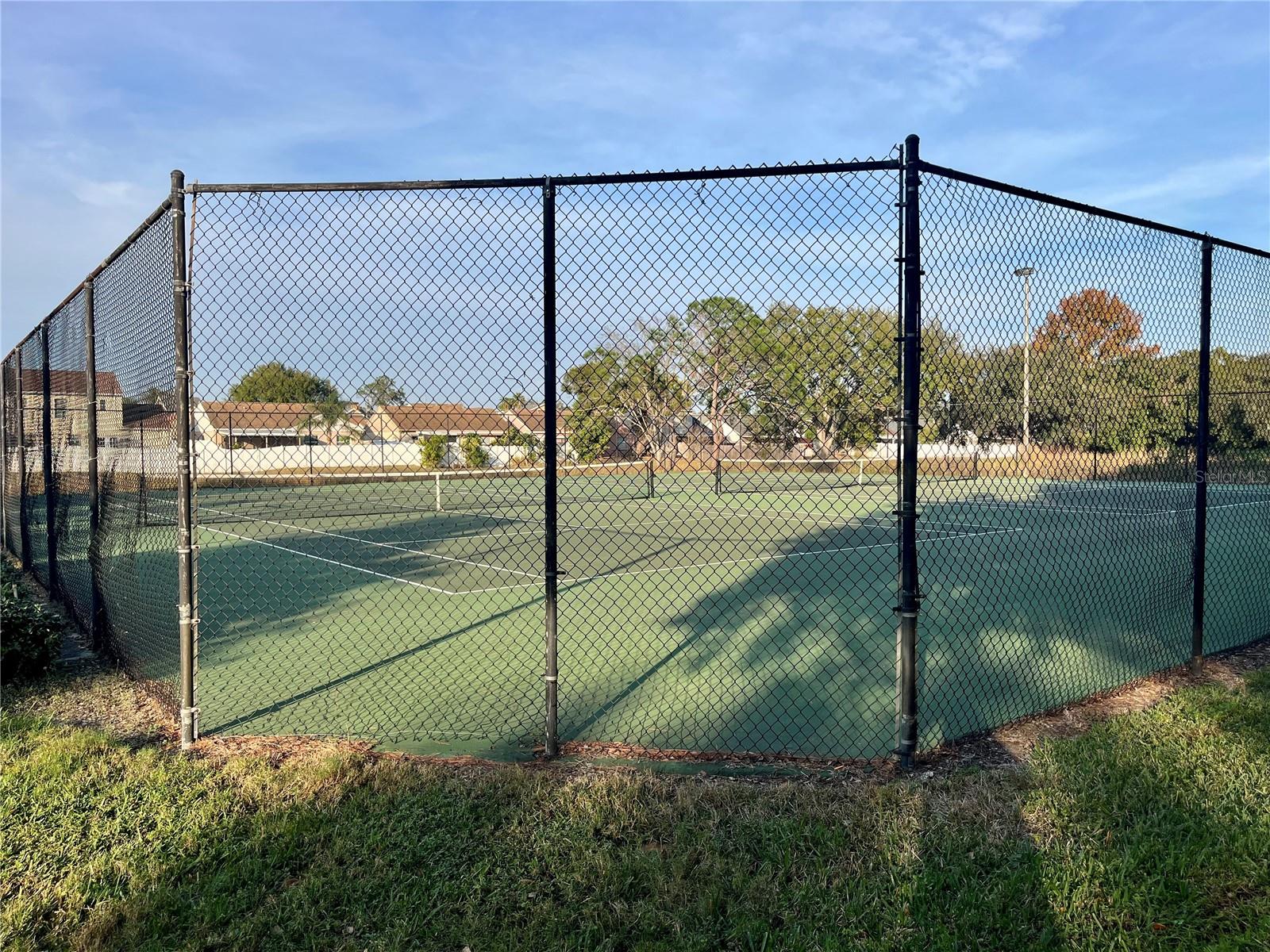 Image 23 of 23 For 10122 Winsford Oak Boulevard 411