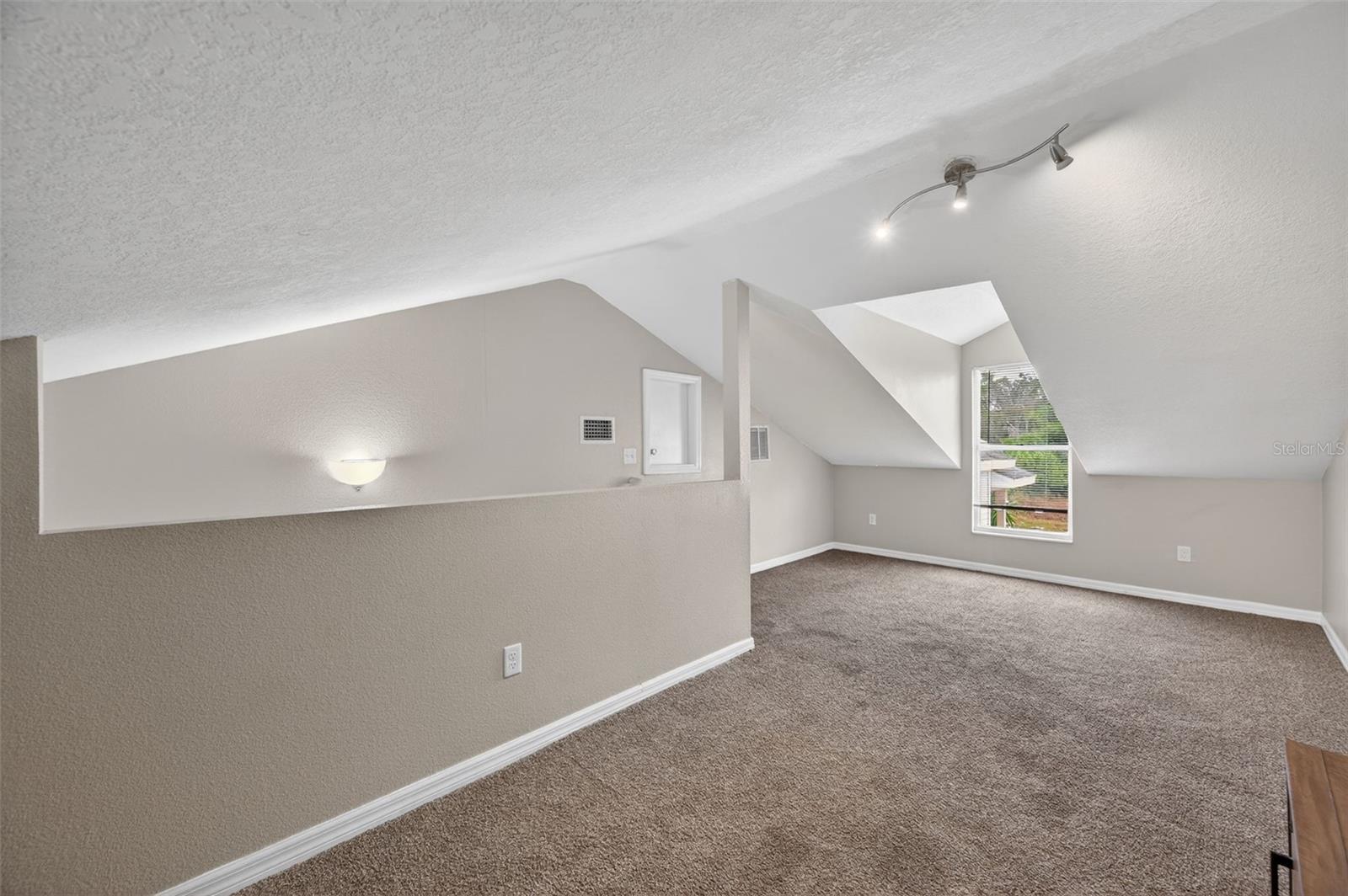 Image 23 of 30 For 3219 Spooner Drive