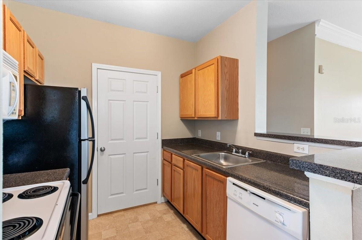 Image 11 of 42 For 4802 51st Street W 1311