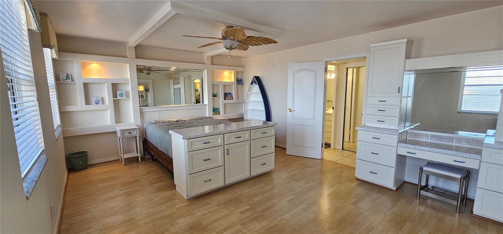 Image 12 of 32 For 10355 Paradise Boulevard 710