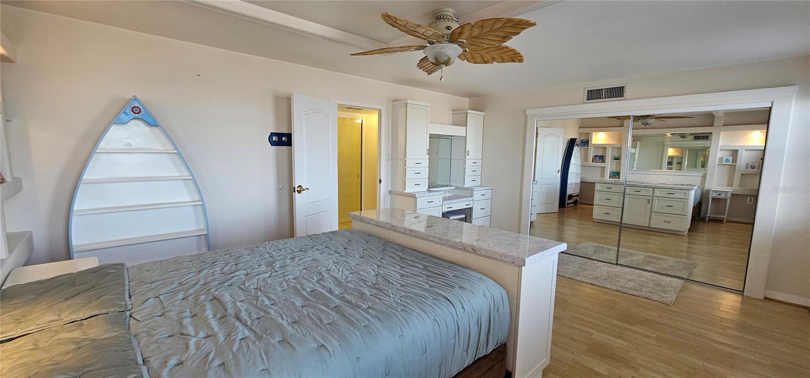 Image 13 of 32 For 10355 Paradise Boulevard 710