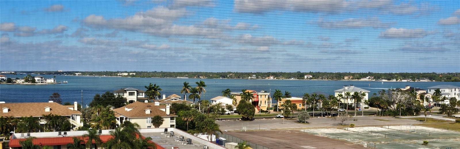 Image 22 of 32 For 10355 Paradise Boulevard 710