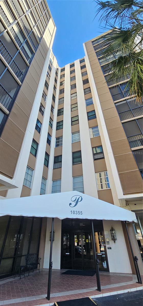 Image 29 of 32 For 10355 Paradise Boulevard 710