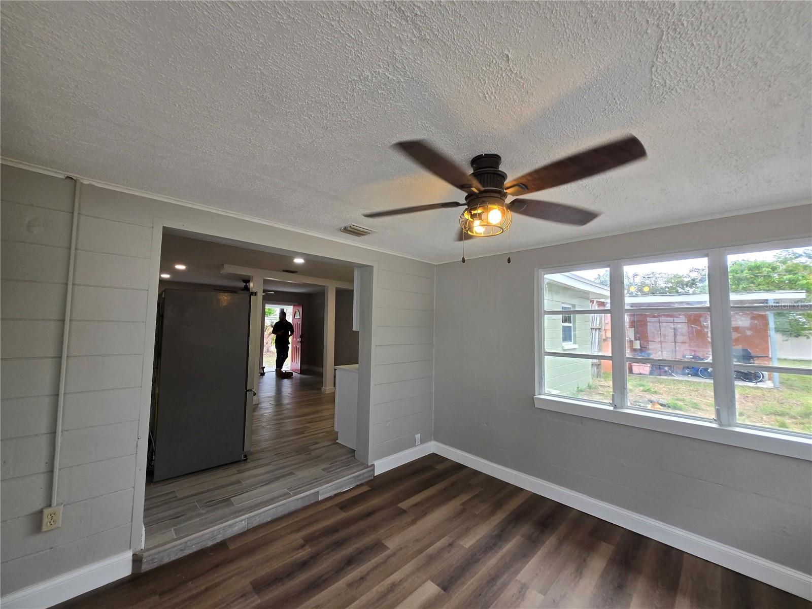 Image 12 of 26 For 782 75th Avenue N