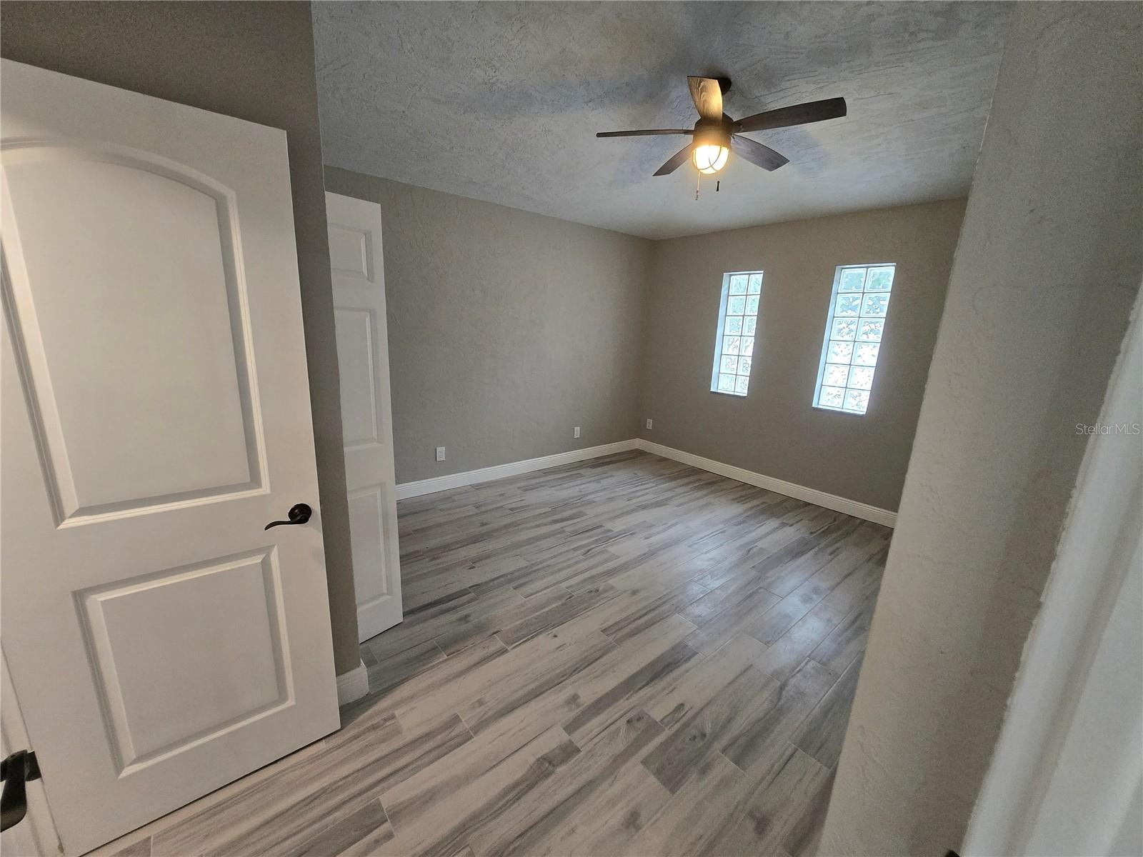 Image 14 of 26 For 782 75th Avenue N