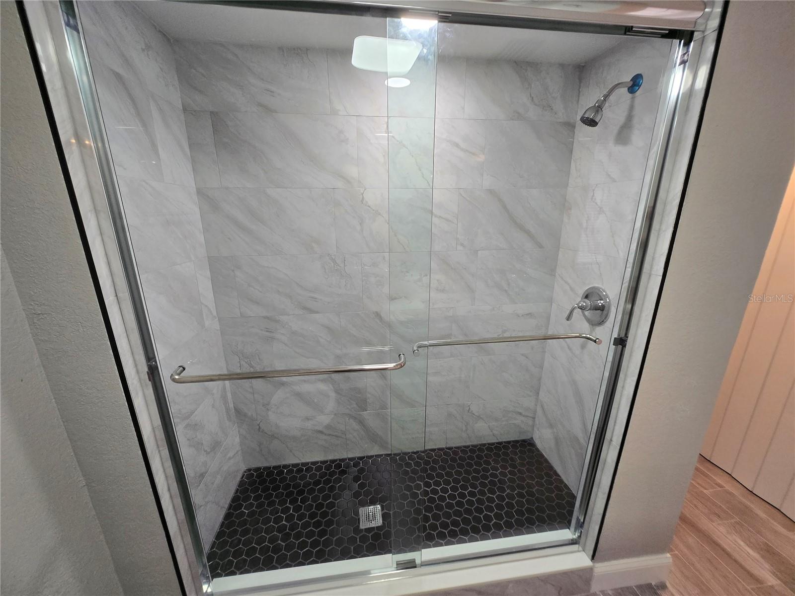 Image 19 of 26 For 782 75th Avenue N