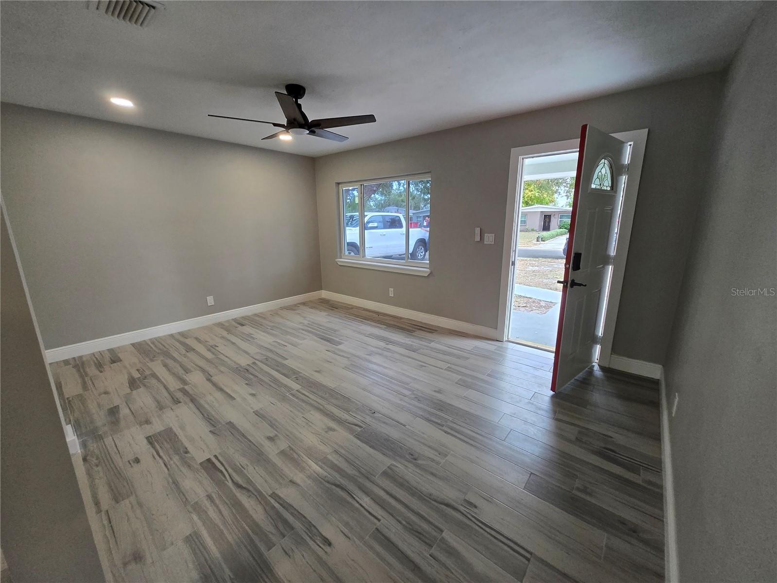 Image 22 of 26 For 782 75th Avenue N