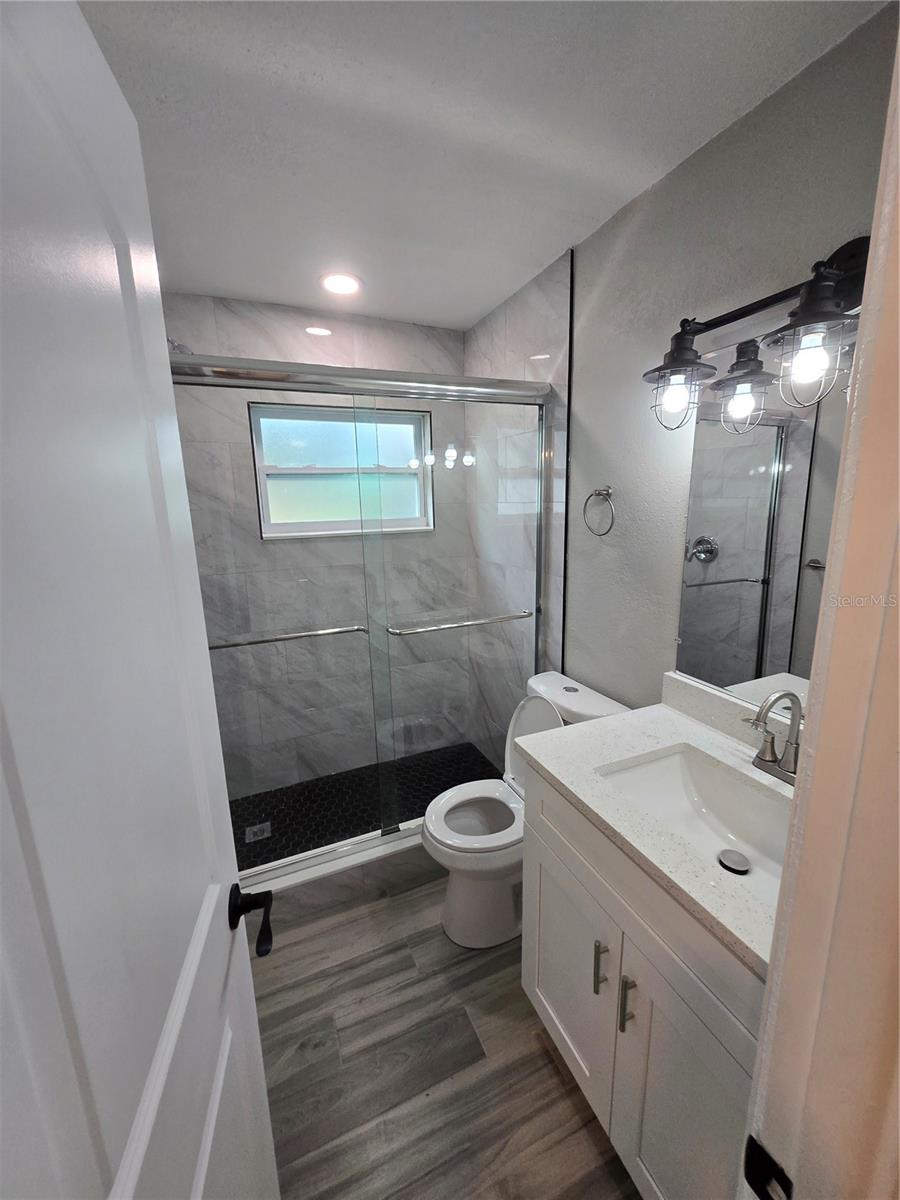 Image 6 of 26 For 782 75th Avenue N