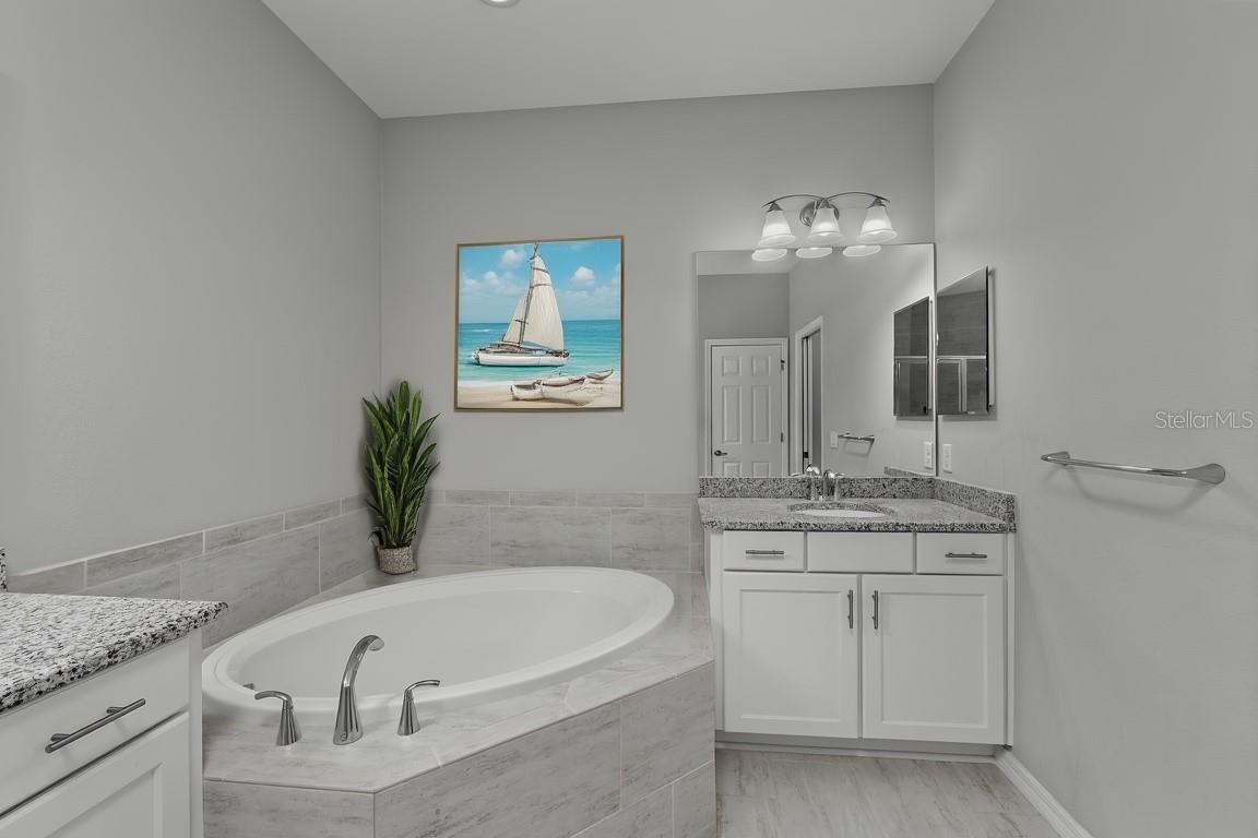 Image 16 of 29 For 1466 Twin Villas Way