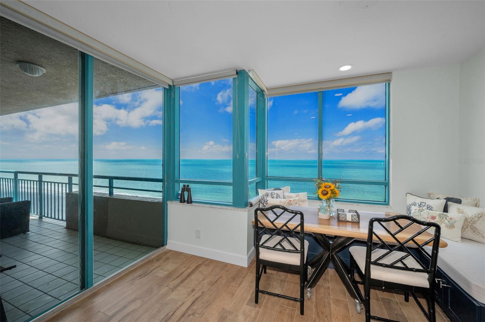 Image 20 of 49 For 1520 Gulf Boulevard 1201