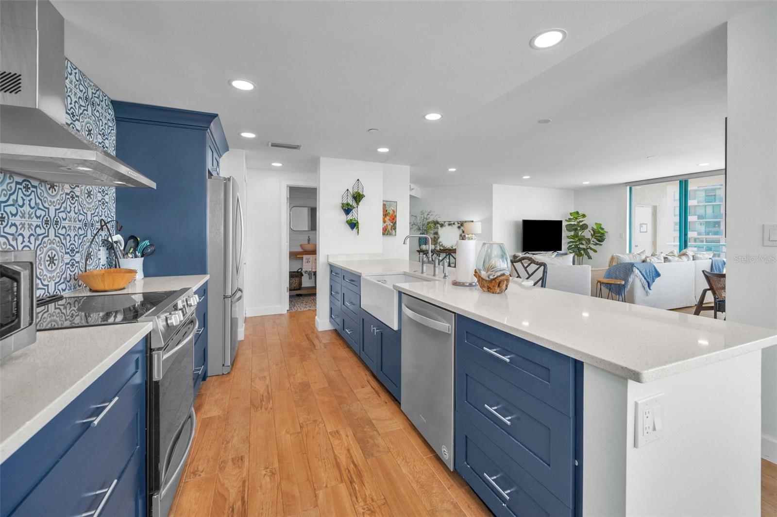 Image 22 of 49 For 1520 Gulf Boulevard 1201