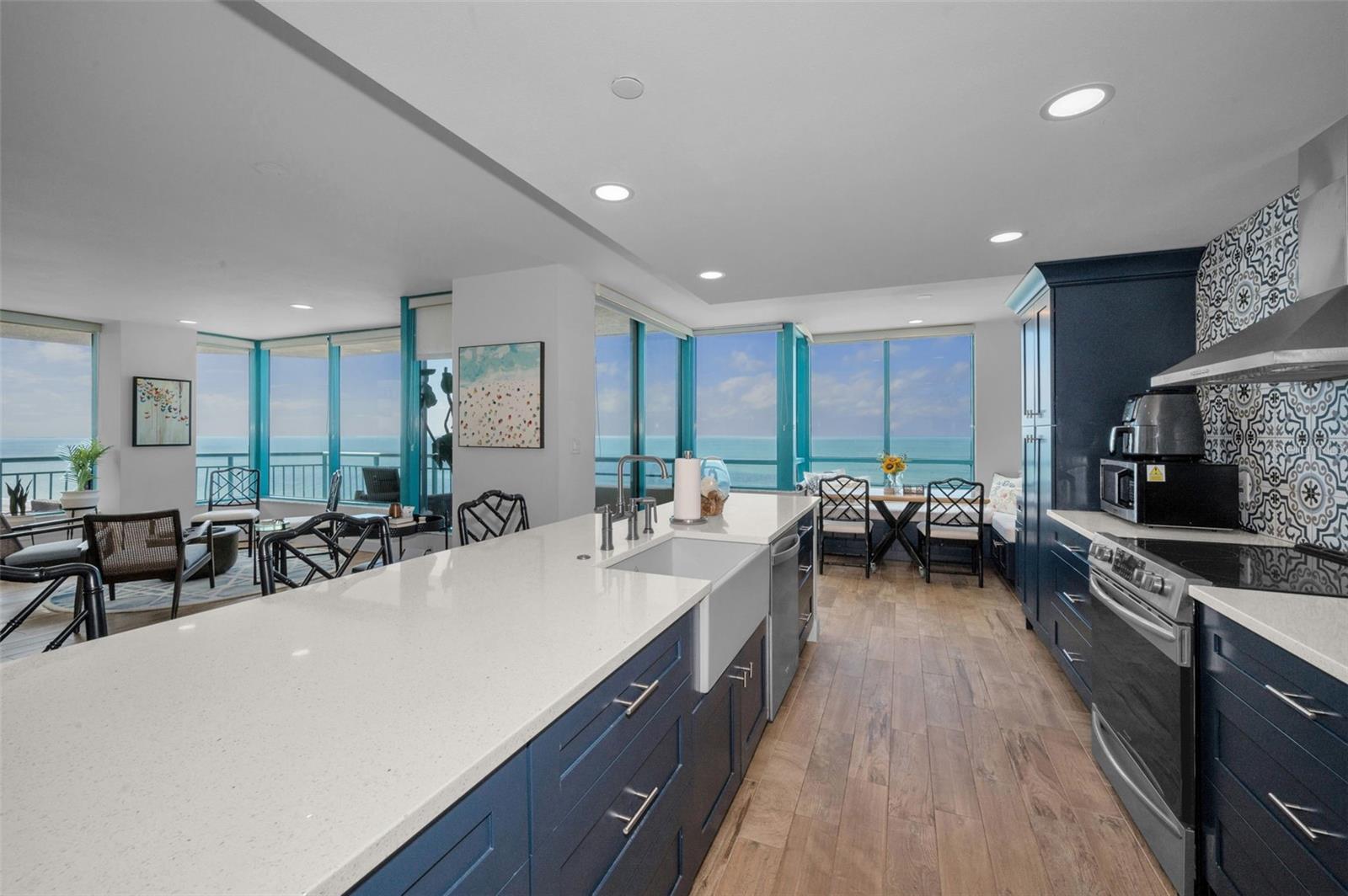 Image 25 of 49 For 1520 Gulf Boulevard 1201