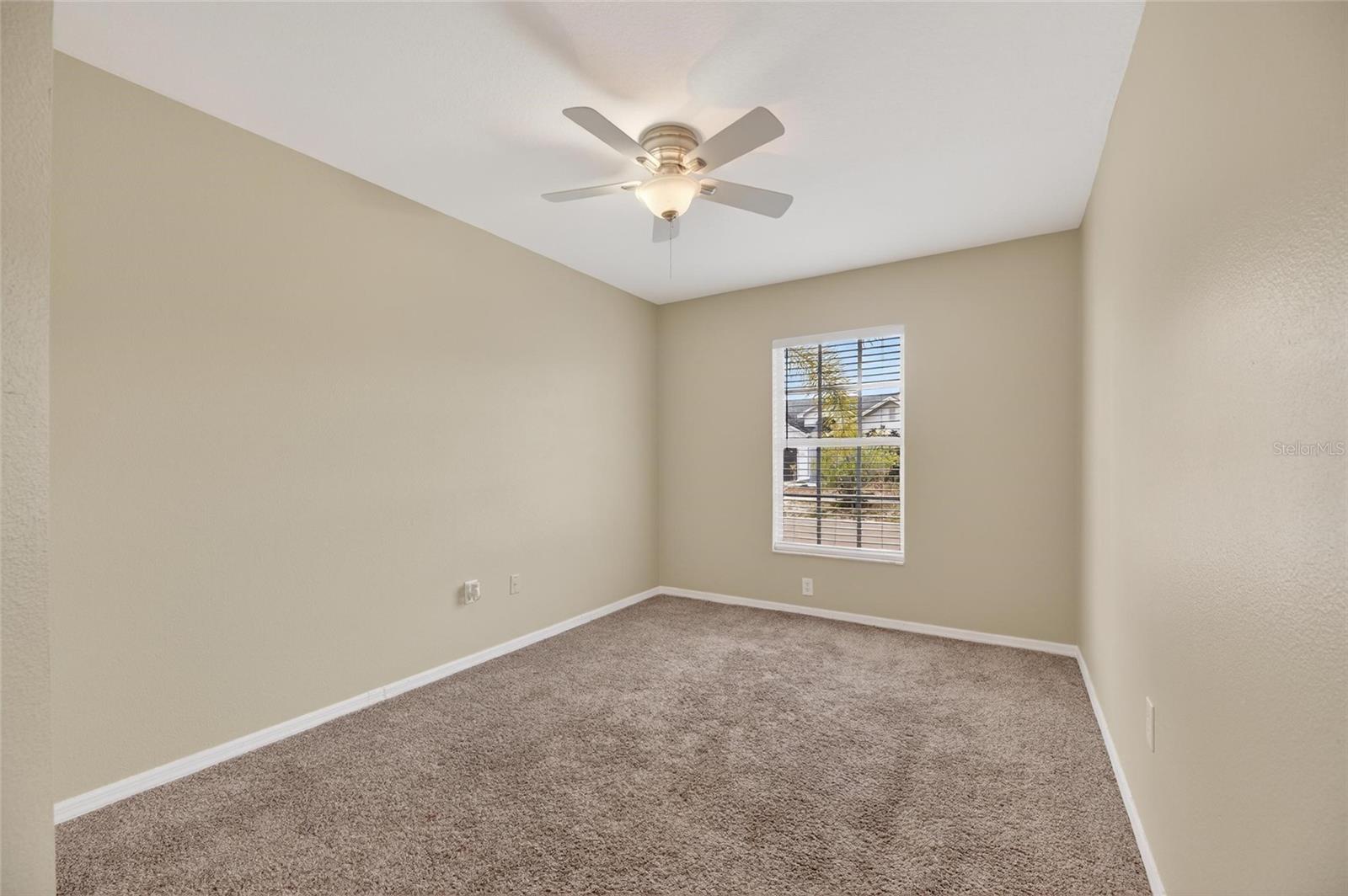 Image 30 of 57 For 140 Lookout Drive