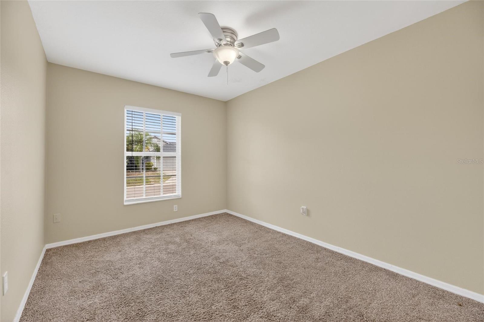 Image 35 of 57 For 140 Lookout Drive