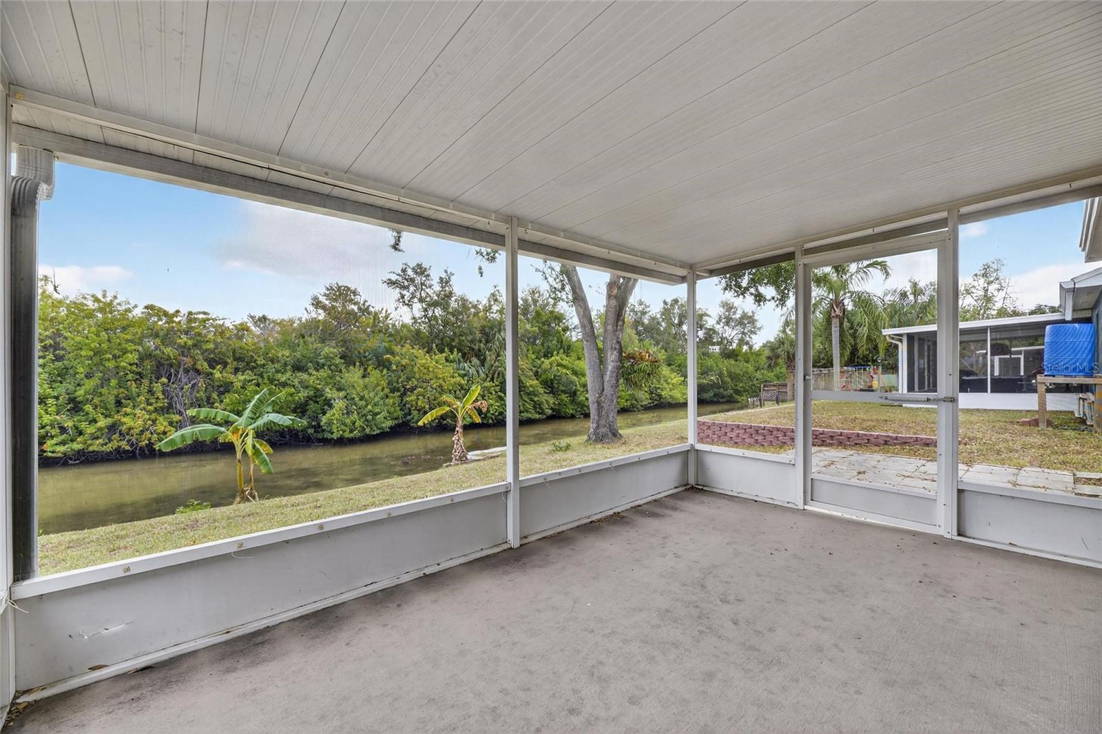 Image 39 of 57 For 140 Lookout Drive