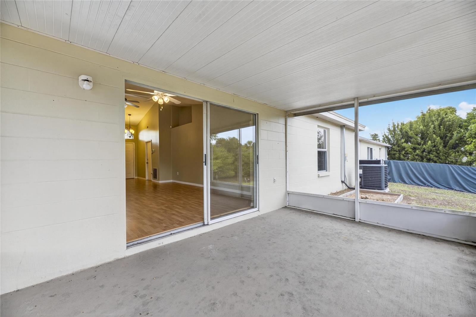 Image 41 of 57 For 140 Lookout Drive