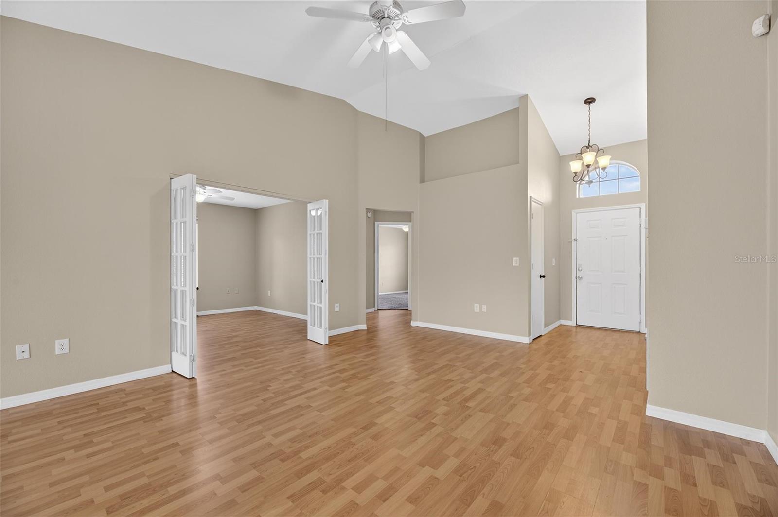 Image 6 of 57 For 140 Lookout Drive