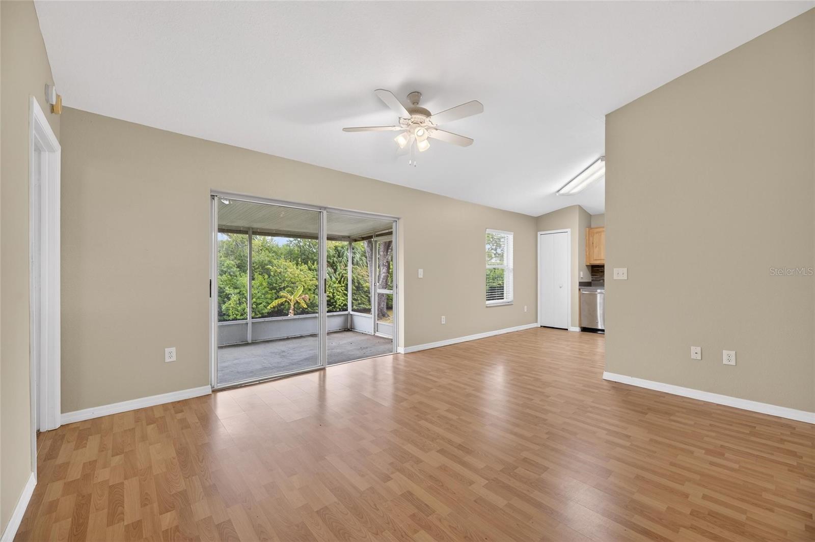 Image 7 of 57 For 140 Lookout Drive