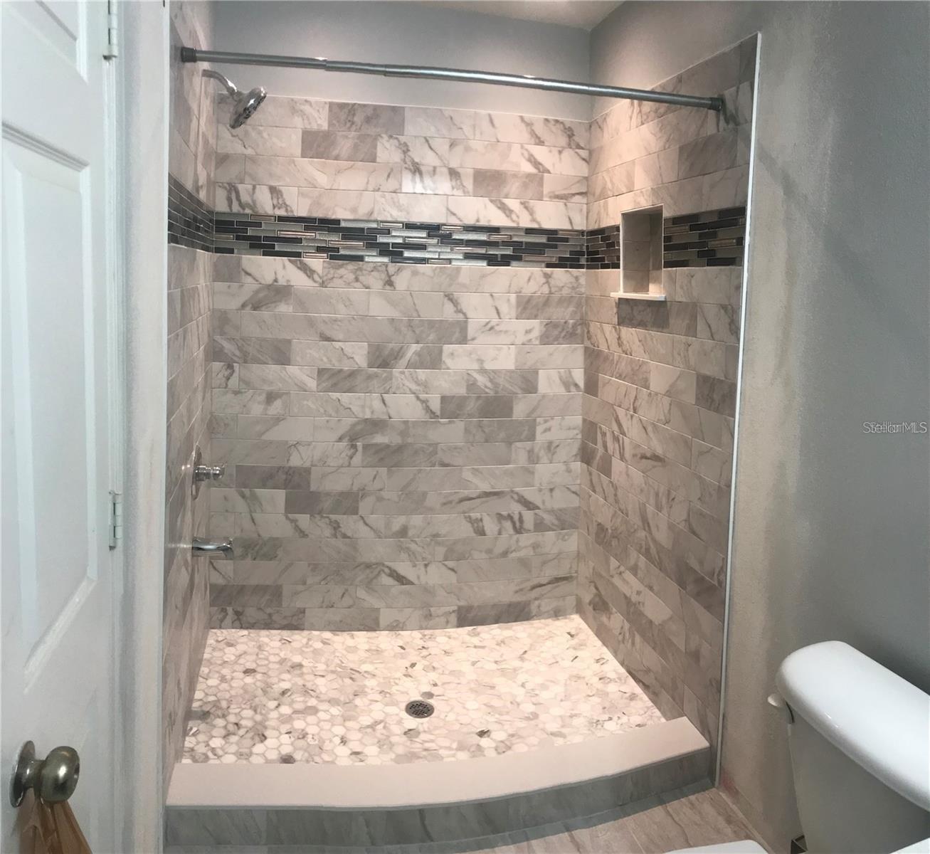 Image 14 of 15 For 18169 Sterling Gate Circle 18169