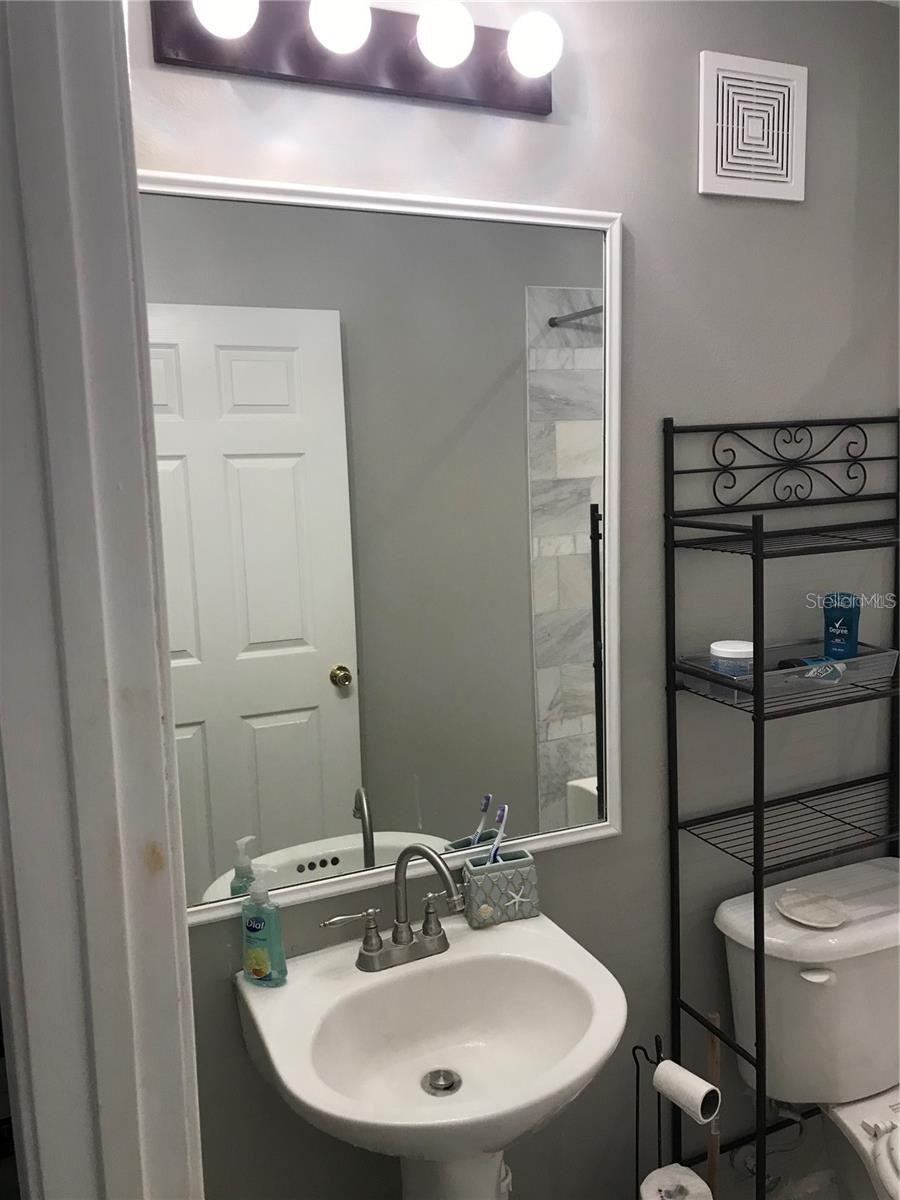 Image 7 of 15 For 18169 Sterling Gate Circle 18169