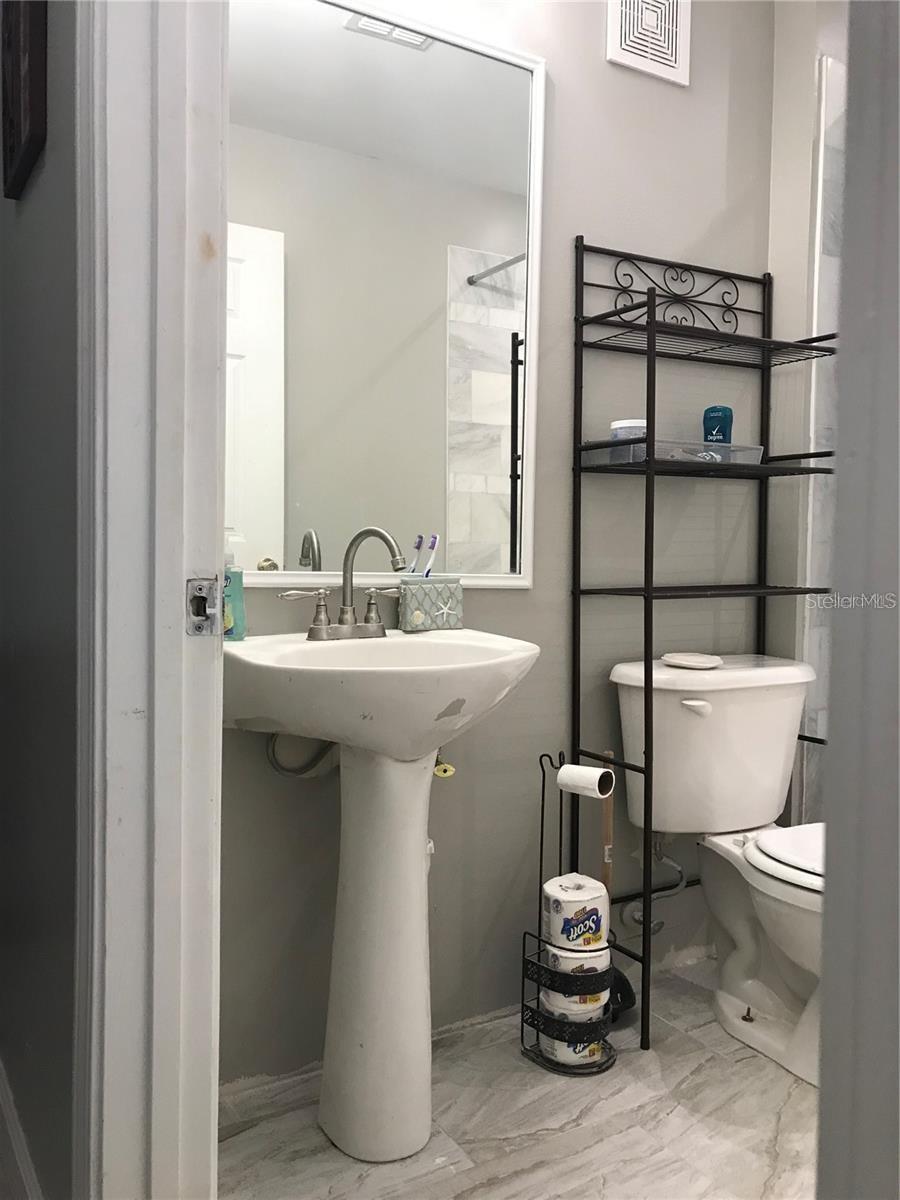 Image 8 of 15 For 18169 Sterling Gate Circle 18169