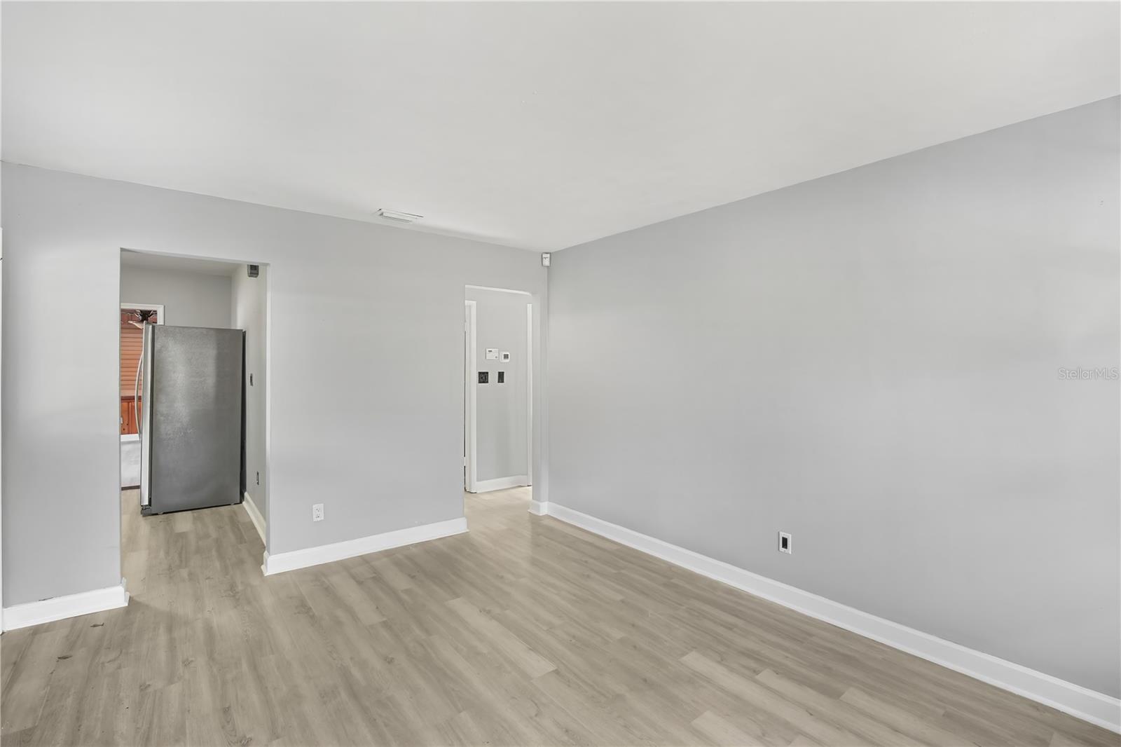 Image 4 of 23 For 6013 Otis Avenue