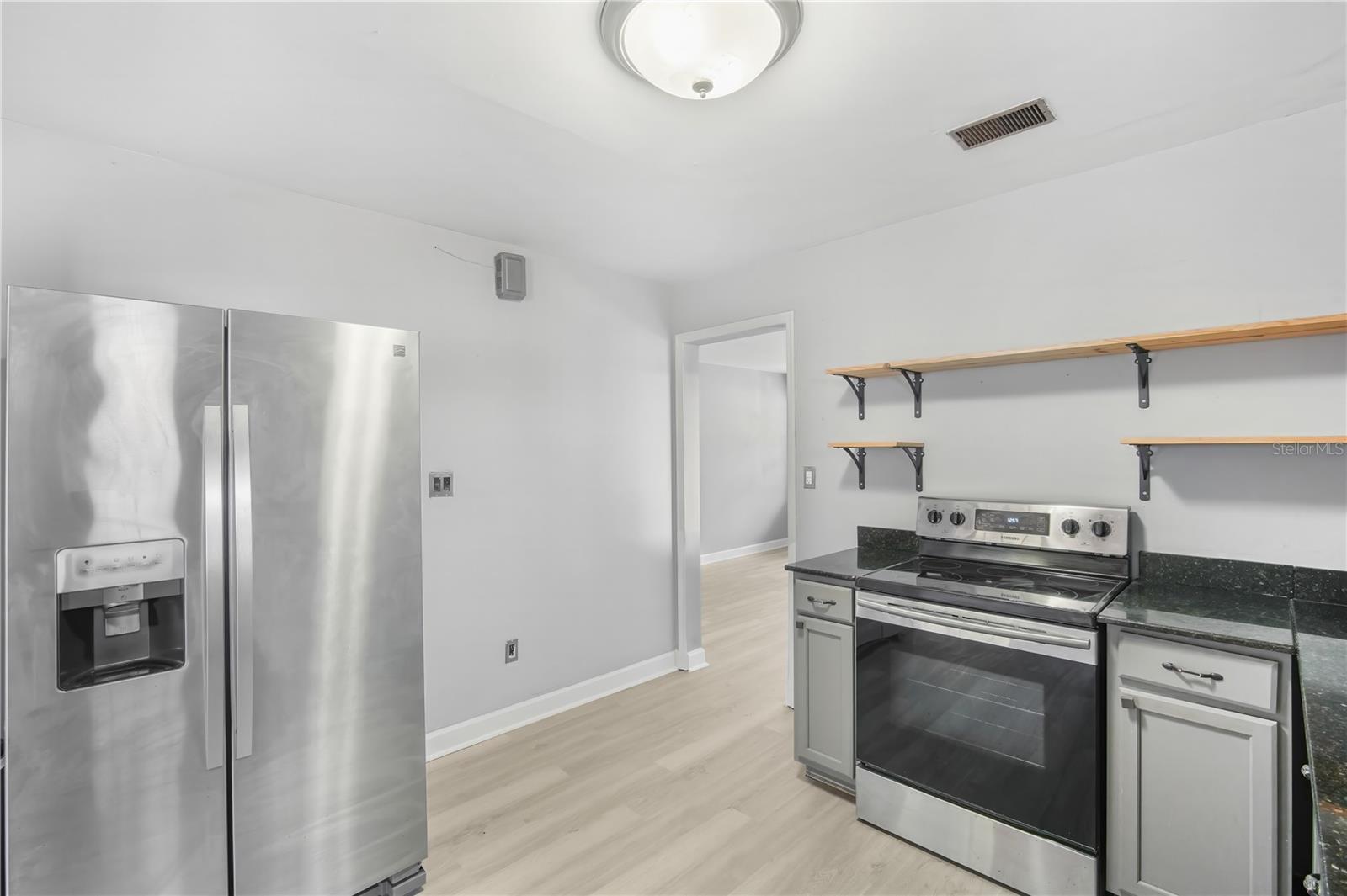 Image 9 of 23 For 6013 Otis Avenue