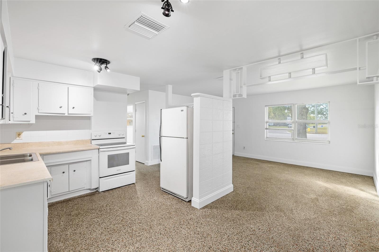 Image 10 of 26 For 6531 82nd Avenue N