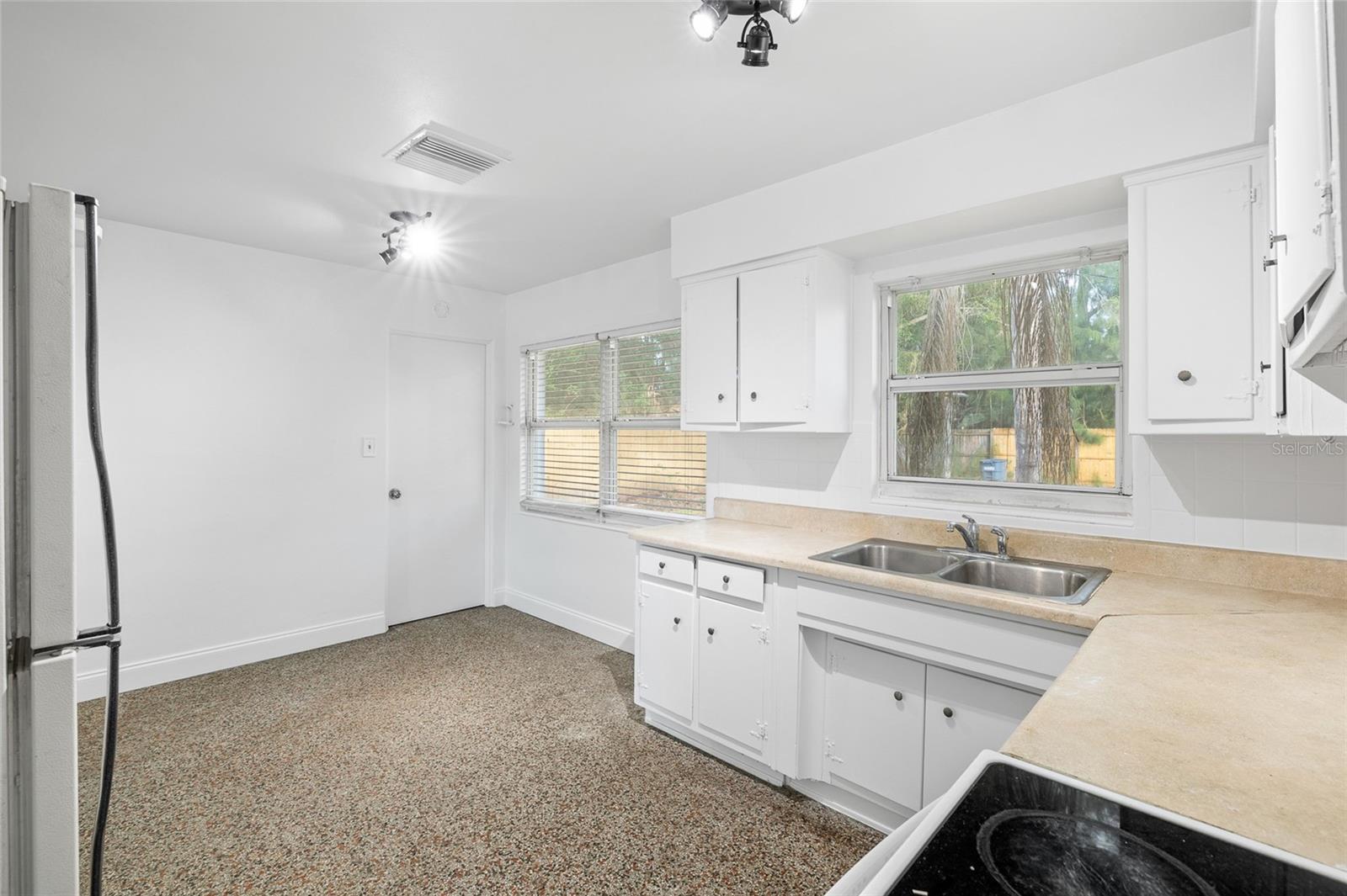 Image 12 of 26 For 6531 82nd Avenue N