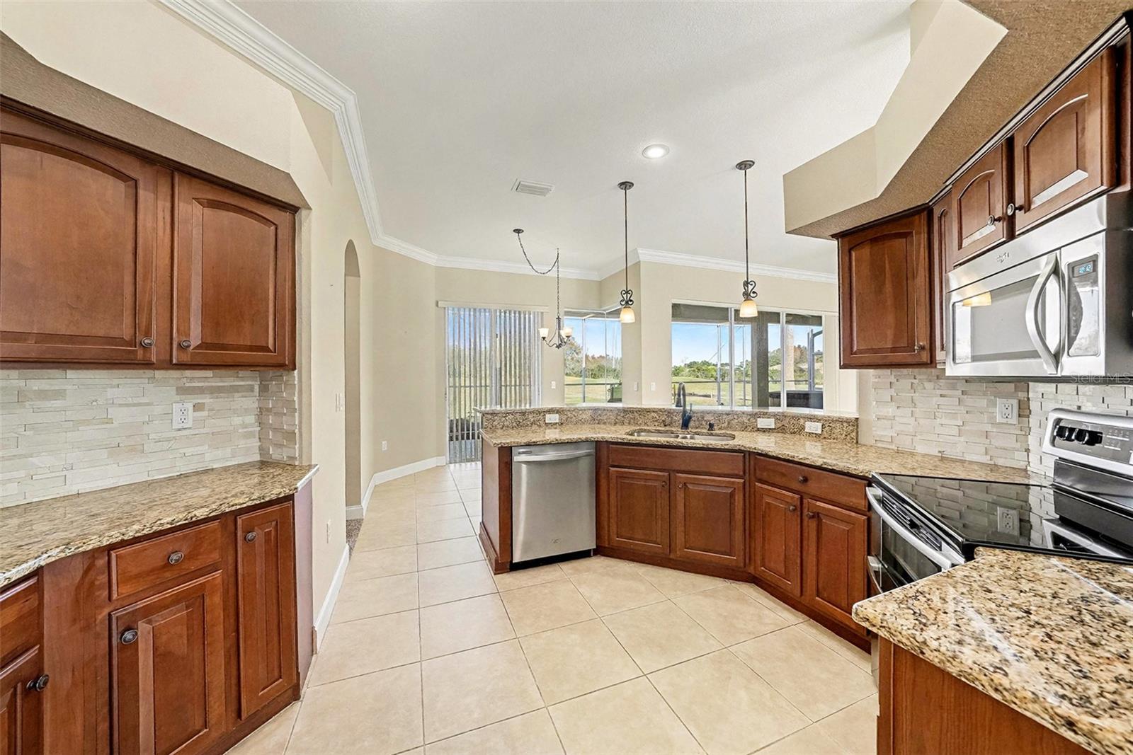 Image 14 of 27 For 7726 Bouquet Court