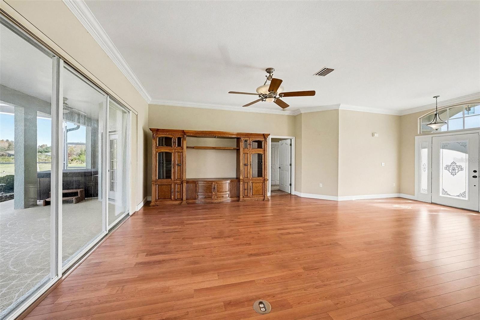 Image 6 of 27 For 7726 Bouquet Court