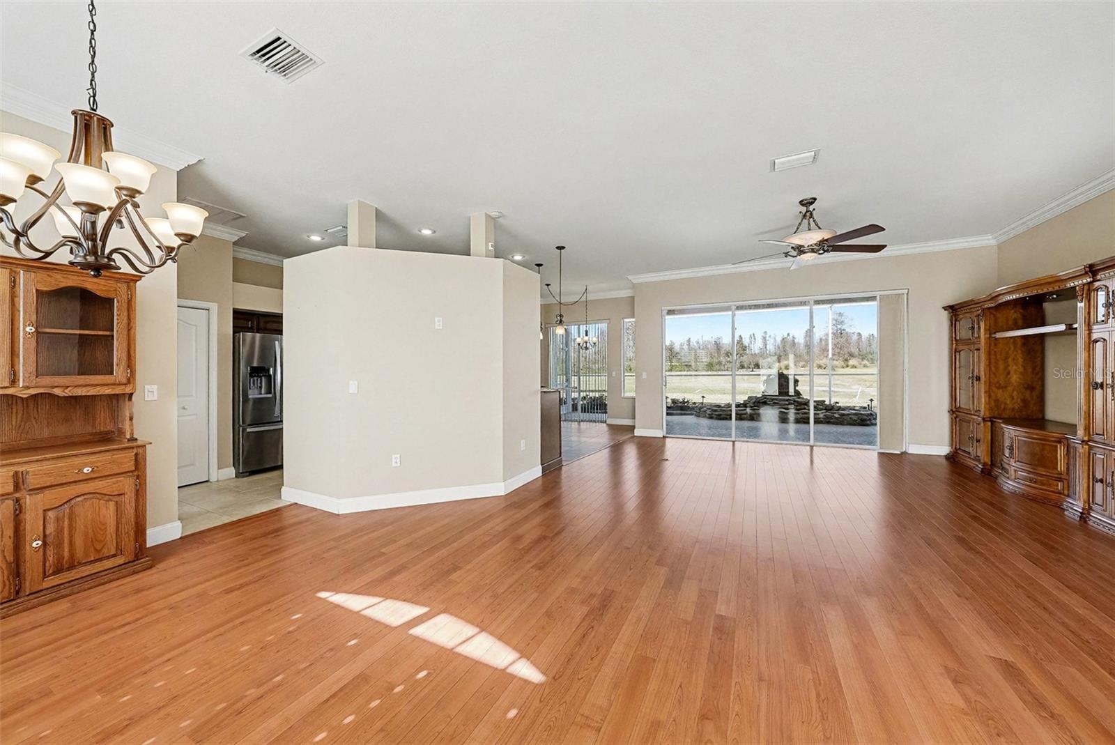 Image 8 of 27 For 7726 Bouquet Court