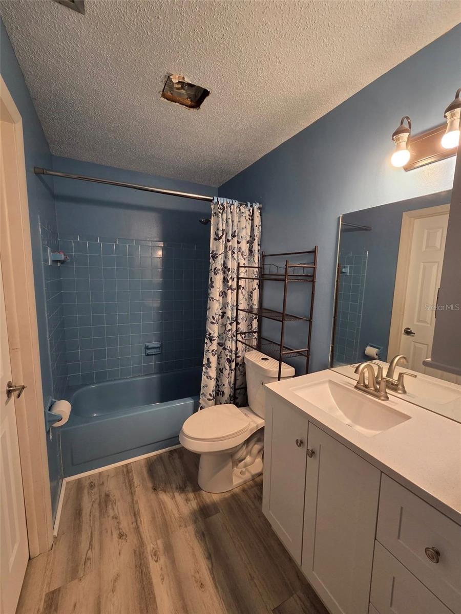 Image 14 of 19 For 4425 Black Fox Drive