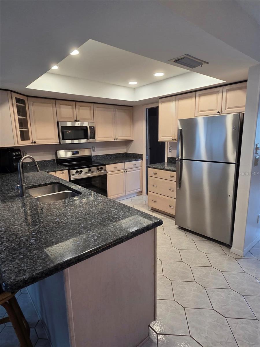 Image 7 of 19 For 4425 Black Fox Drive