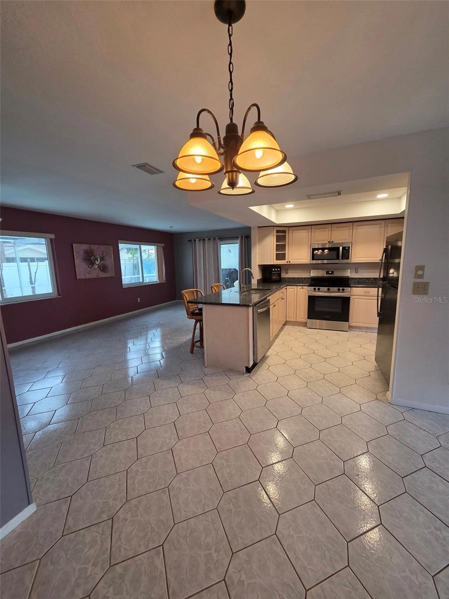 Image 9 of 19 For 4425 Black Fox Drive