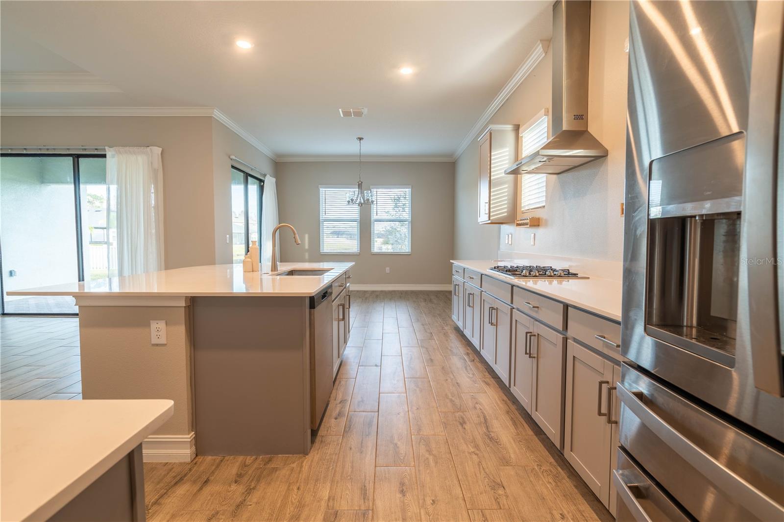 Image 20 of 43 For 21396 Snowy Orchid Terrace